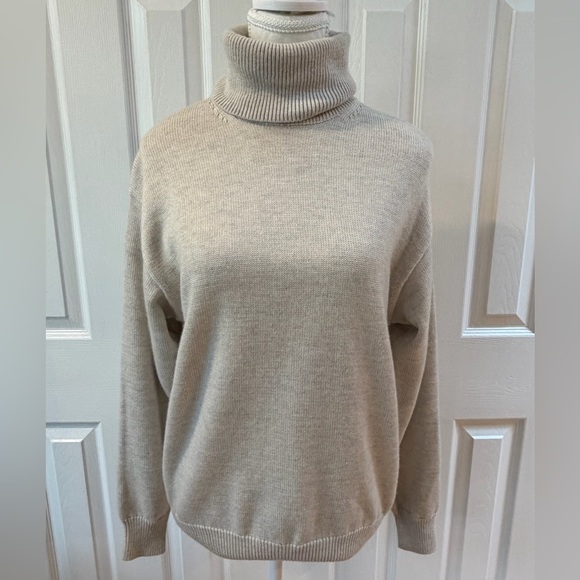 Wilfred Sweaters - Wilfred Free Light Oatmeal Color 100% Merino Wool Turtleneck Sweater Size XS/S